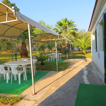 Hotel Residence Villa Ascoli Весте Екстериор снимка