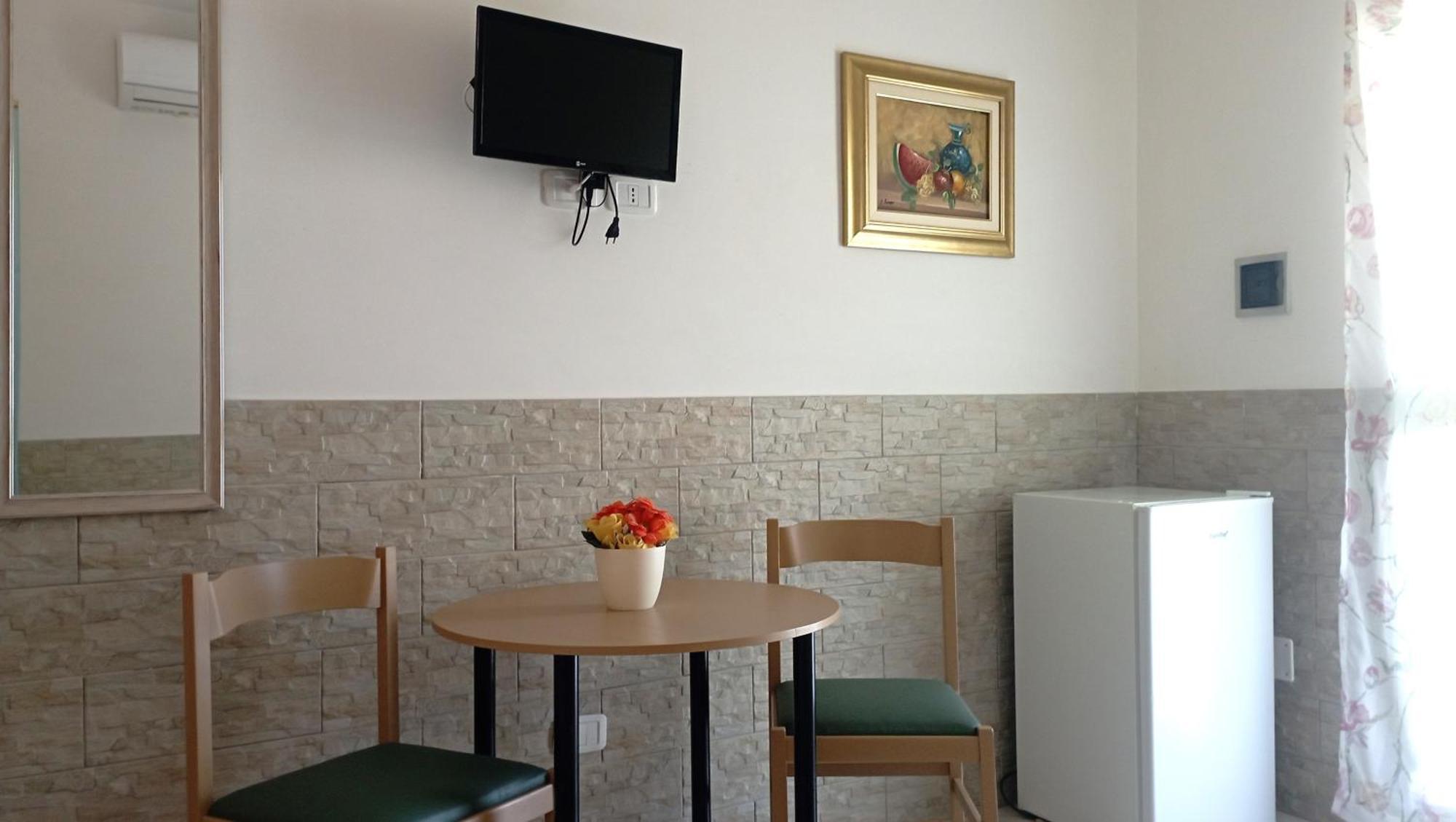 Hotel Residence Villa Ascoli Весте Екстериор снимка