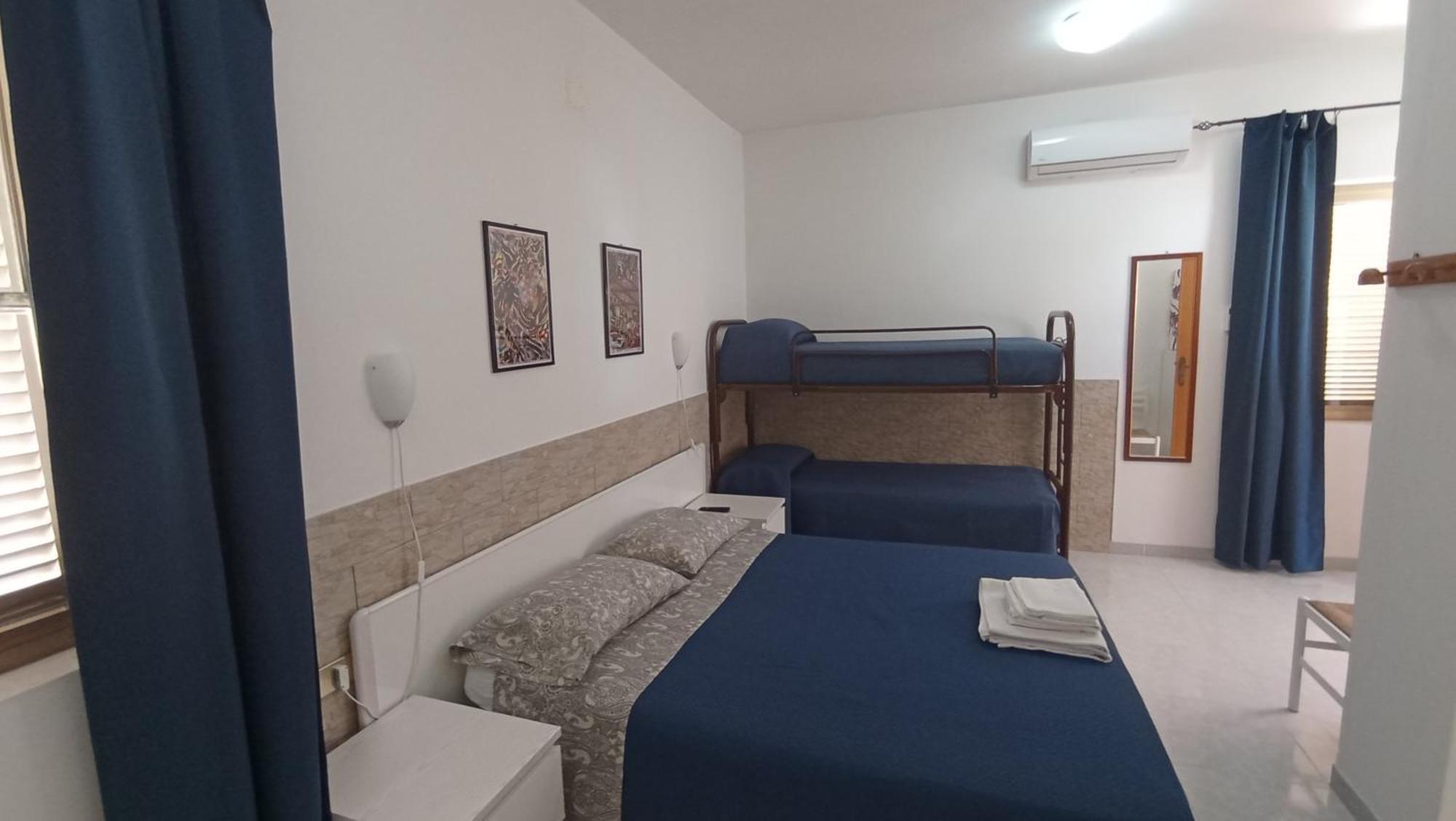 Hotel Residence Villa Ascoli Весте Екстериор снимка