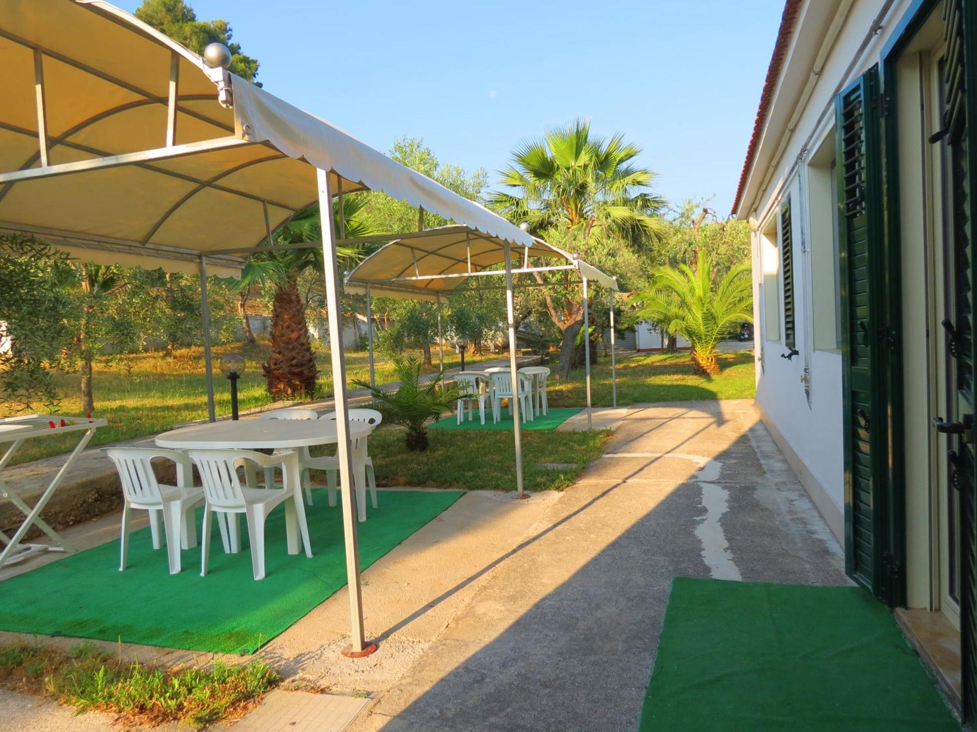 Hotel Residence Villa Ascoli Весте Екстериор снимка